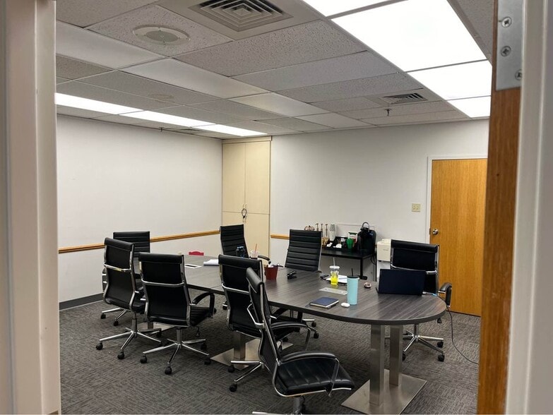 More Photos Of 446-450 Union Blvd, Allentown Medical For Lease