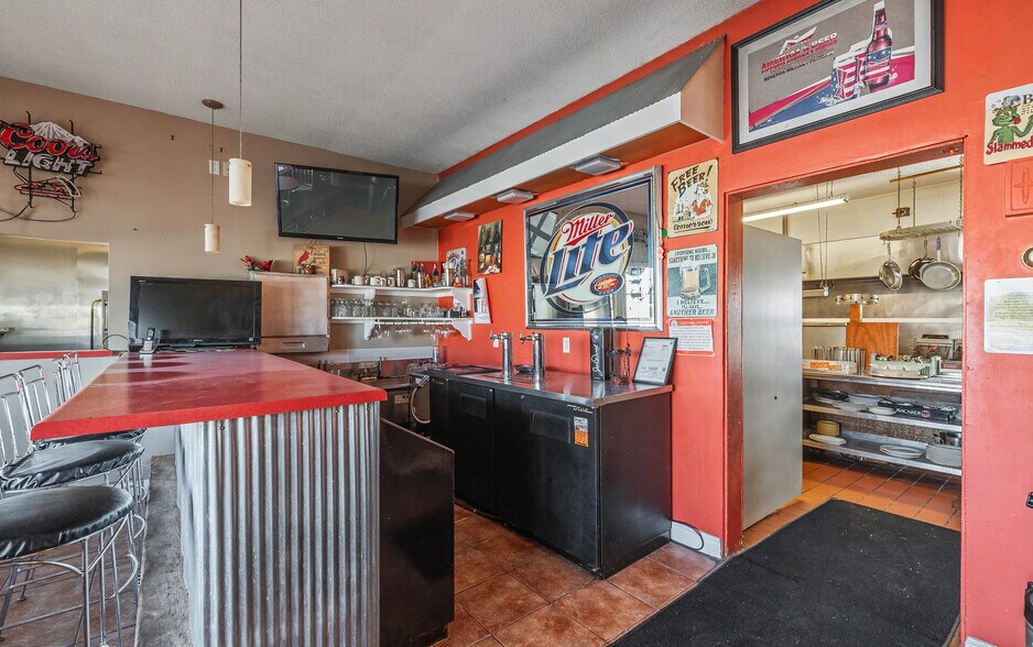 More Photos Of 9180 State Route 140, Hamel Restaurant For Sale