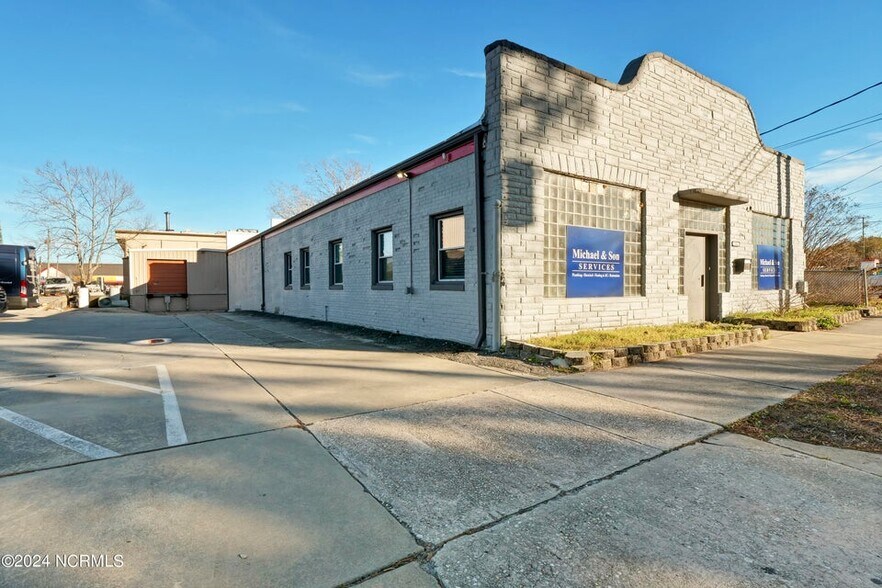 More Photos Of 813 S 16th St, Wilmington Office For Lease