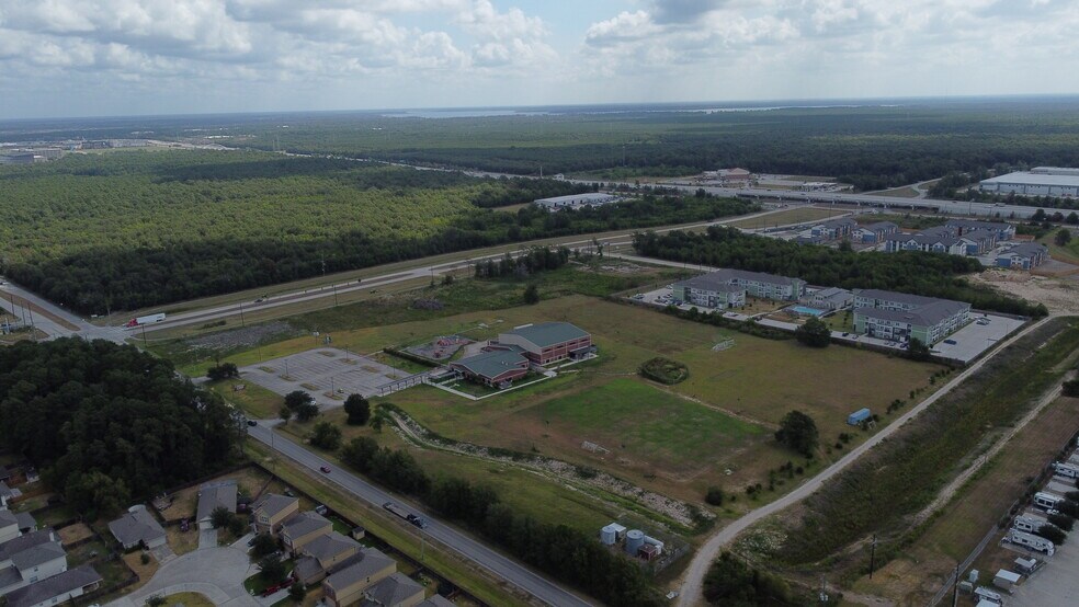 More Photos Of 11810 Lockwood Rd, Houston Schools For Sale