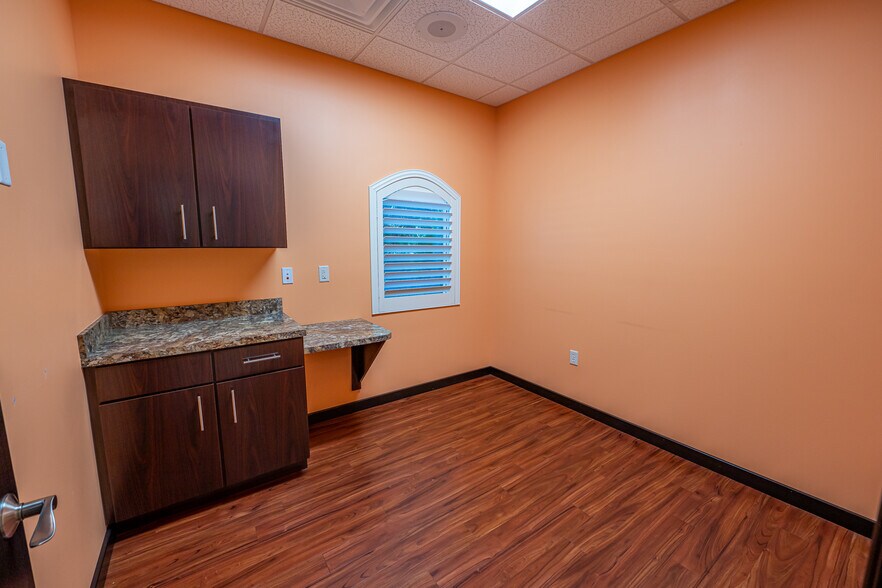 More Photos Of 8550 NE 138th Ln, The Villages Medical For Sale