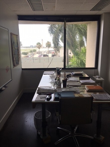 More Photos Of 6355 NW 36th St, Miami Loft Creative Space For Lease