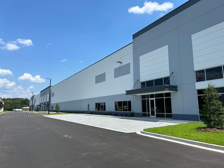 More Photos Of 101 Westside Blvd, Pooler Distribution For Lease