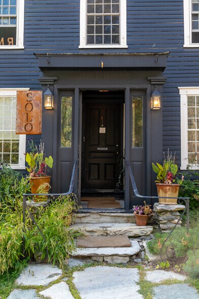 More Photos Of 95 Middletown Rd, South Londonderry Restaurant For Sale