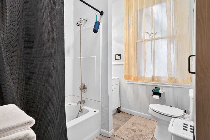 More Photos Of , Louisville Multifamily For Sale
