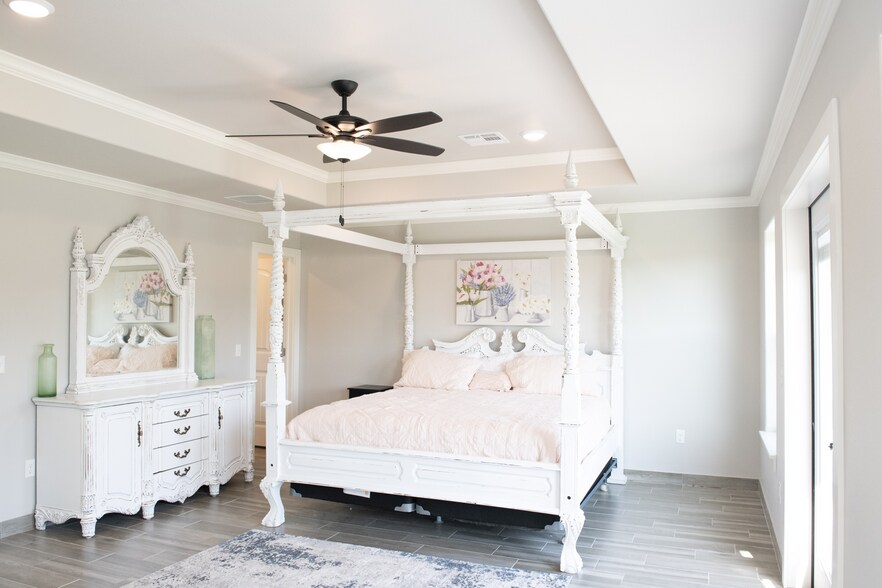 More Photos Of 5122 State Rd 70E, Durant Hotel For Sale