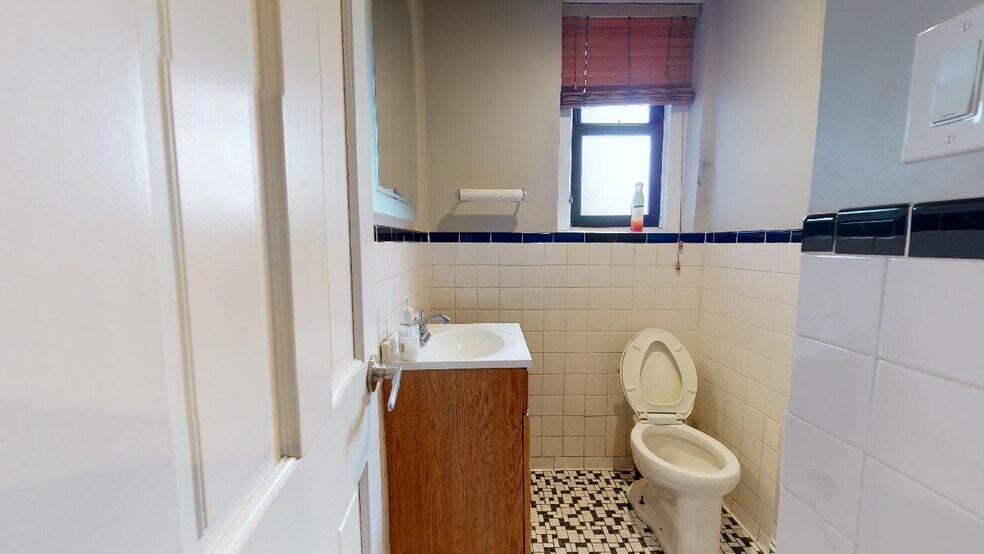 More Photos Of 98120 Queens Blvd, Rego Park Apartments For Sale