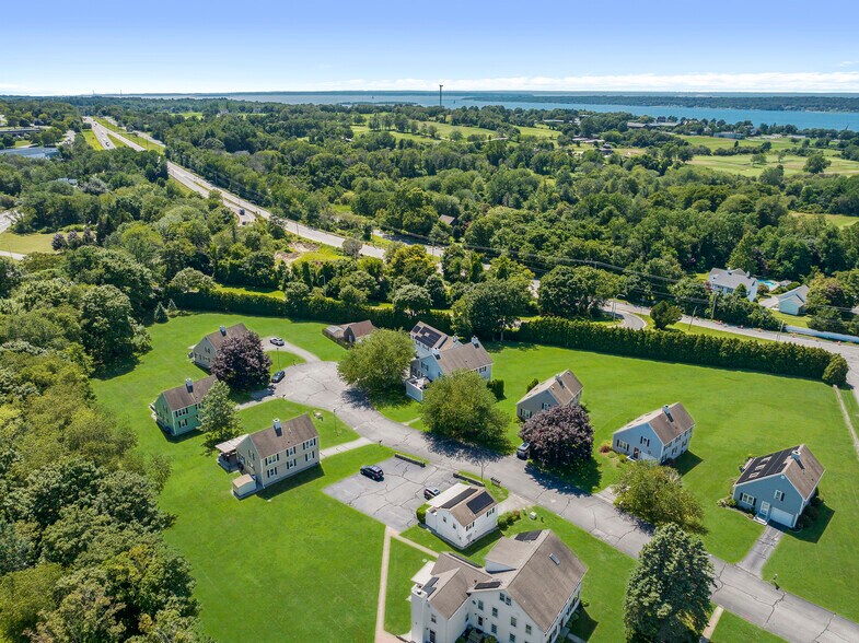 More Photos Of 46 Statue Way, Portsmouth Multifamily For Sale
