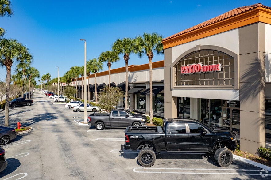 More Photos Of 7355-7605 W Sample Rd, Coral Springs Unknown For Lease