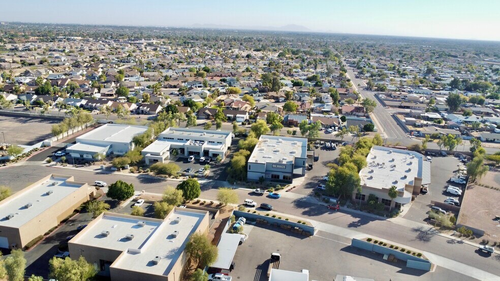 More Photos Of 4821 E Indigo St, Mesa Distribution For Sale