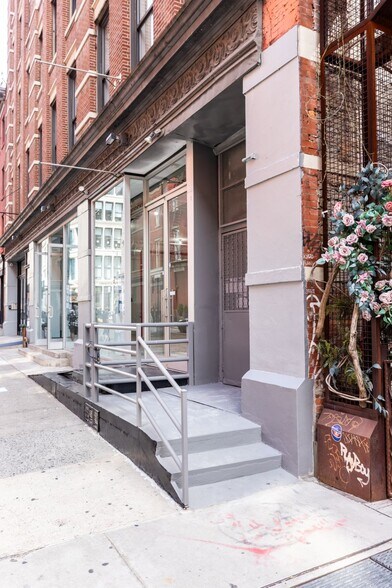 More Photos Of 13-17 Crosby St, New York Office For Lease