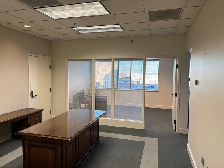More Photos Of 21 SE 3rd St, Evansville Office For Lease