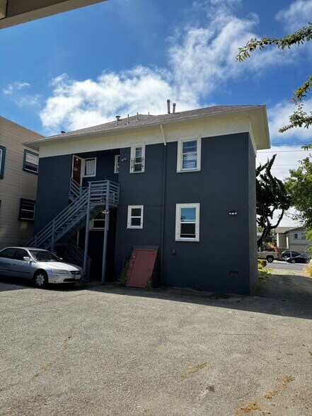 More Photos Of 740-744 Alcatraz Ave, Oakland Apartments For Sale