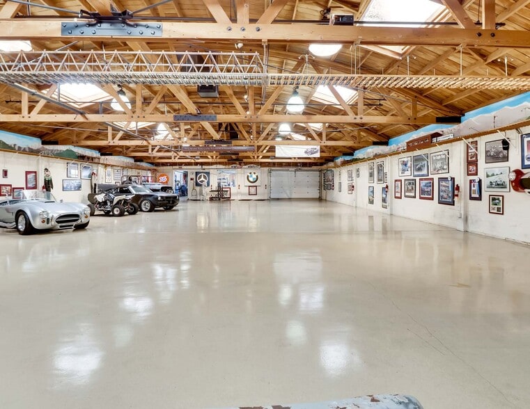More Photos Of 141 E Santa Clara St, Arcadia Showroom For Sale
