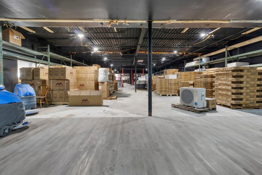 More Photos Of 6609 E 82nd St, Indianapolis Storefront Retail Office For Sale