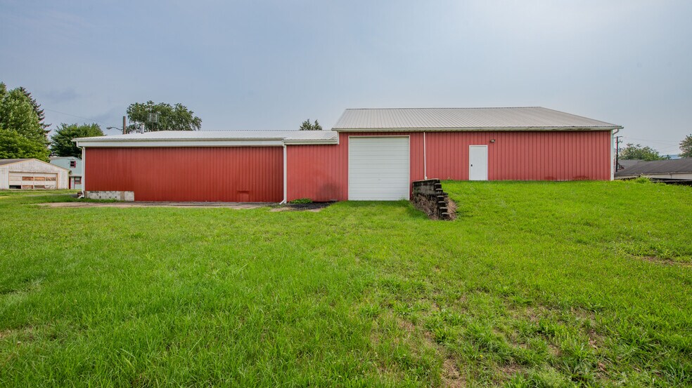 More Photos Of 2117 Webb St, Williamsport Freestanding For Sale