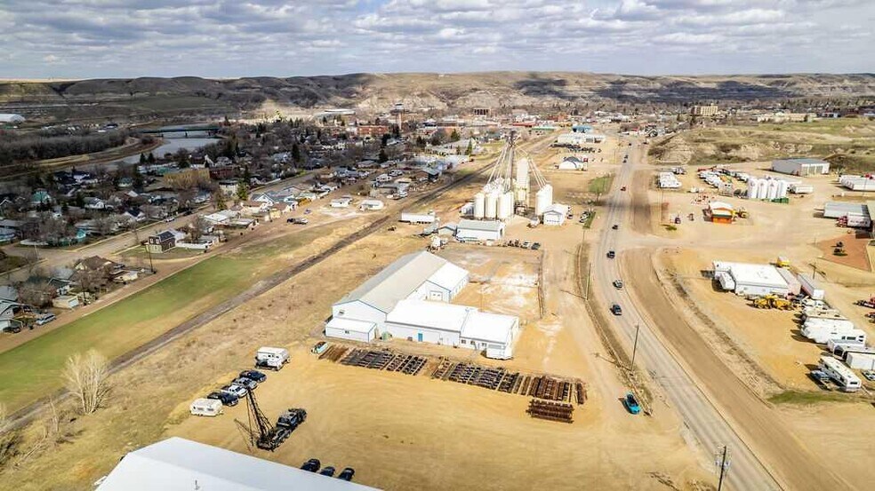 More Photos Of 800 S Railway Ave W, Drumheller Industrial For Lease