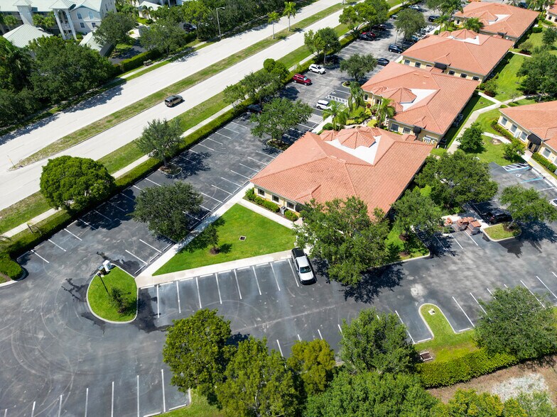 More Photos Of 3376 Woods Edge Cir, Bonita Springs Medical For Lease