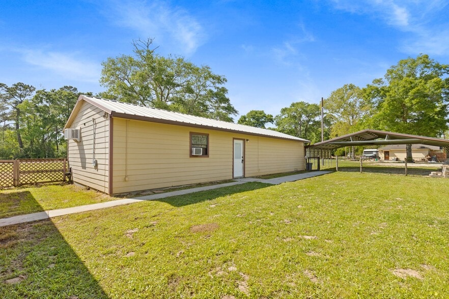 More Photos Of 22360 Highway 321, Cleveland Flex For Lease