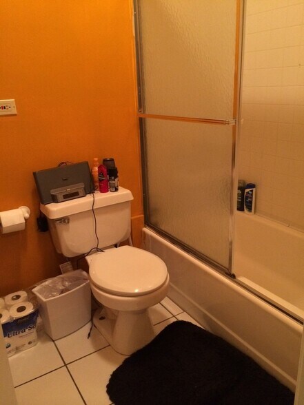 More Photos Of 2825 N Lincoln Ave, Chicago Storefront Retail Residential For Sale