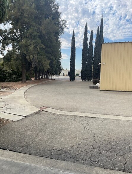 More Photos Of 109 Harter Ave, Woodland Industrial For Sale