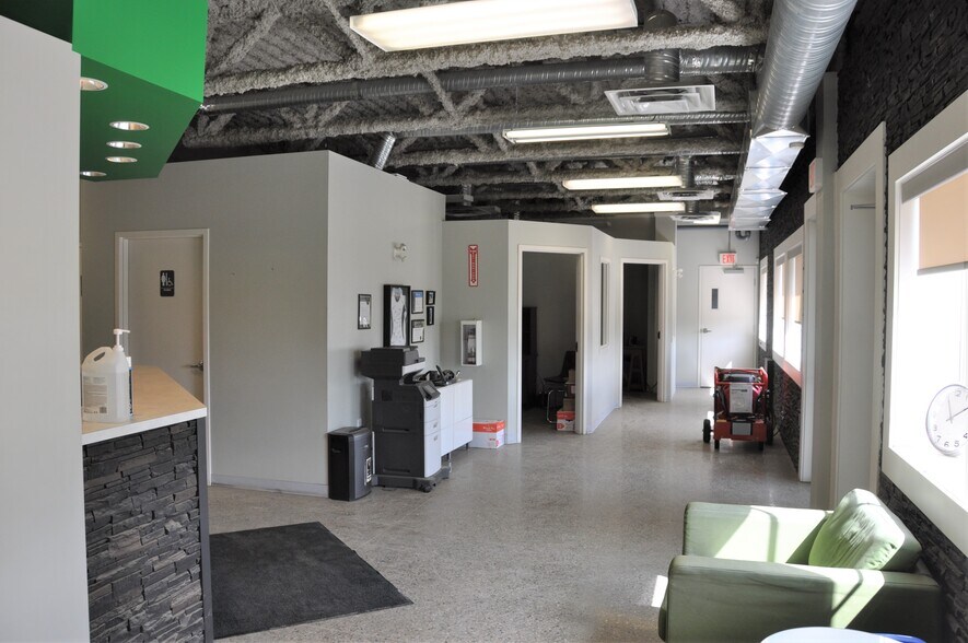 More Photos Of 7002 39th St, Leduc Manufacturing For Sale