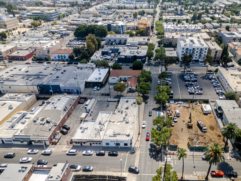 More Photos Of 14554-14560 Friar St, Van Nuys Freestanding For Sale