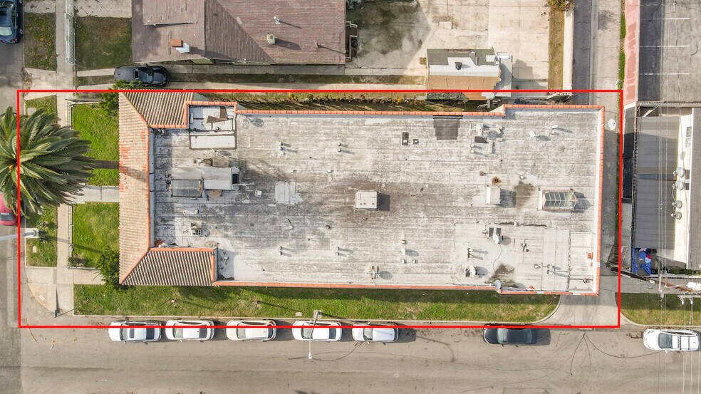 More Photos Of 1101 W 45th St, Los Angeles Apartments For Sale