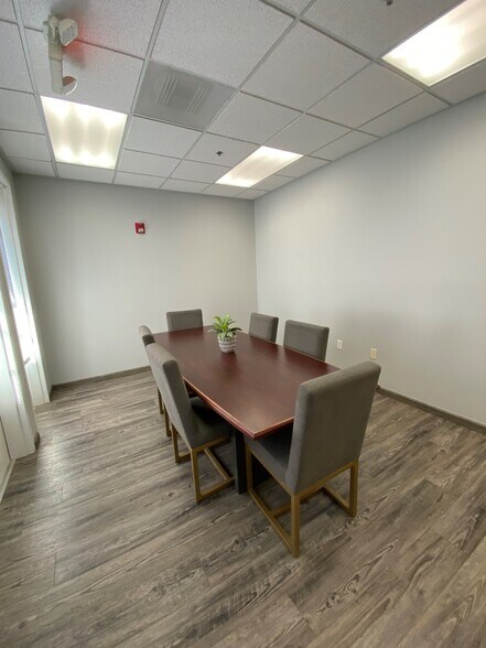 More Photos Of 3223 E Warm Springs Rd, Las Vegas Office For Lease
