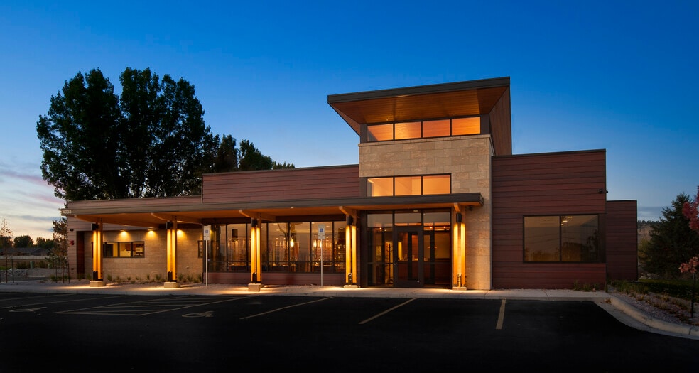More Photos Of 4033 Avenue B, Billings Medical For Sale