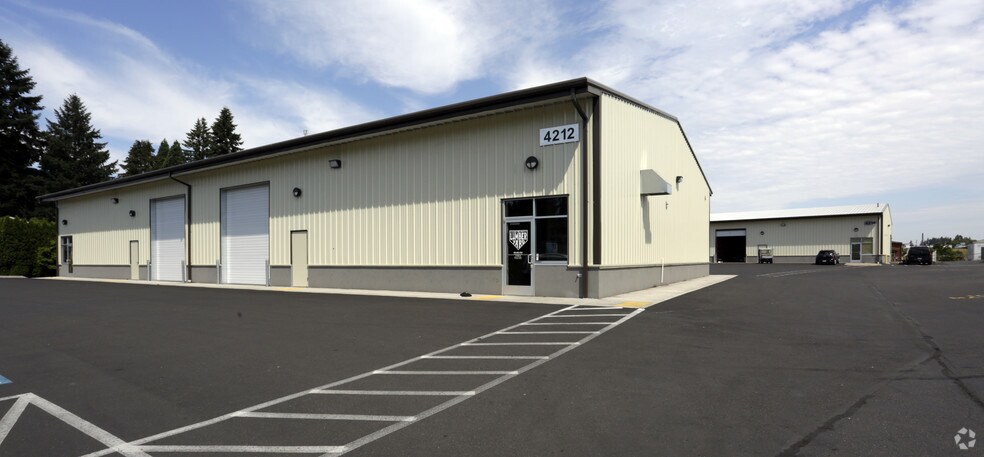 More Photos Of 4208 NE Minnehaha St, Vancouver Warehouse For Lease