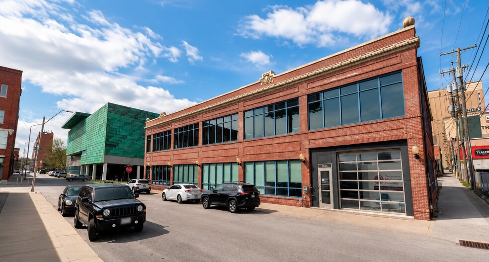 Primary Photo Of 1625-1627 Oak St, Kansas City Storefront Retail Office For Lease