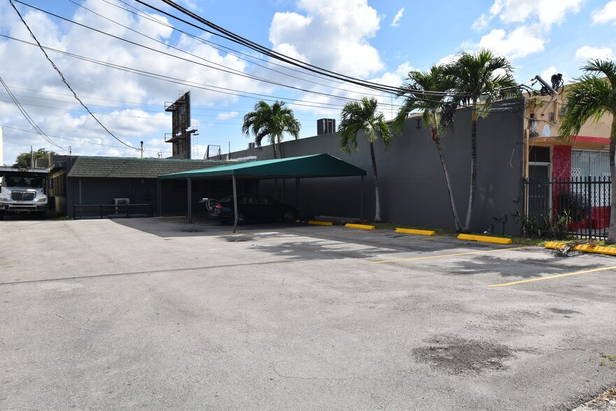 More Photos Of 1772 W Flagler St, Miami Medical For Sale