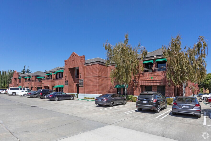 More Photos Of 3031 W March Ln, Stockton Medical For Lease