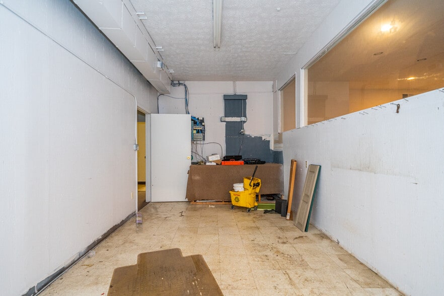 More Photos Of 3380 Successful Way, Dayton Office For Sale