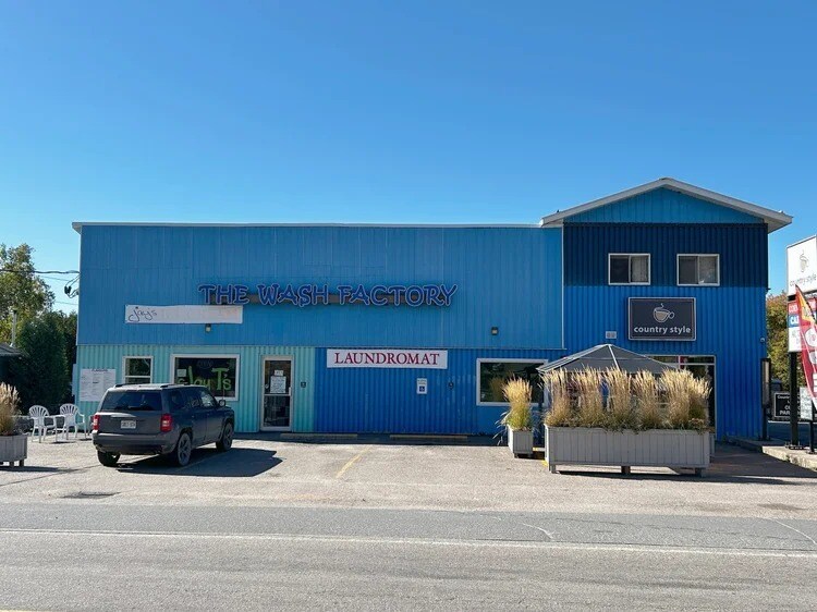 Primary Photo Of 224 Bonnechere St W, Eganville Service Station For Sale