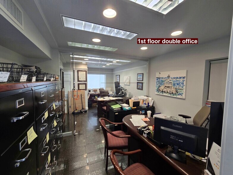 More Photos Of 7115 Northern Blvd, Jackson Heights Office For Sale
