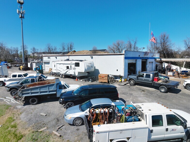 More Photos Of 500 Earls Rd, Middle River Warehouse For Sale