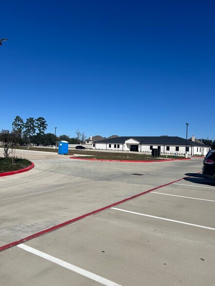 More Photos Of 18924 Kuykendahl Rd, Spring Office For Sale