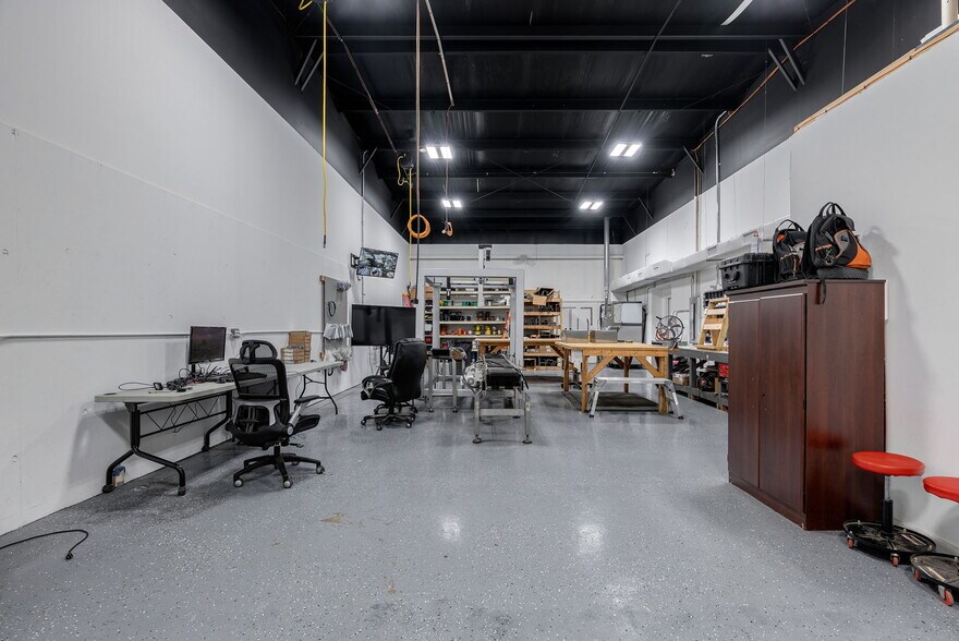 More Photos Of 328 Commerce Blvd, Bogart Warehouse For Sale