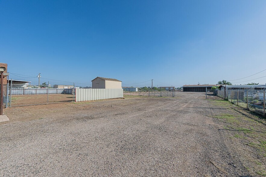 More Photos Of 1405 Garden City Hwy, Midland Office Residential For Sale