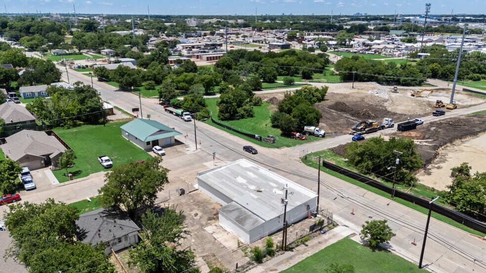 More Photos Of 500 Ford St, Garland Storefront For Lease