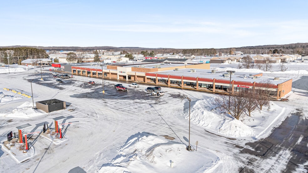 More Photos Of 1508-1574 N Mitchell St, Cadillac General Retail For Sale