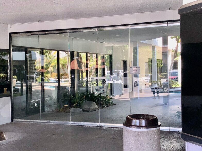 More Photos Of 1401 N Tustin Ave, Santa Ana Medical For Lease