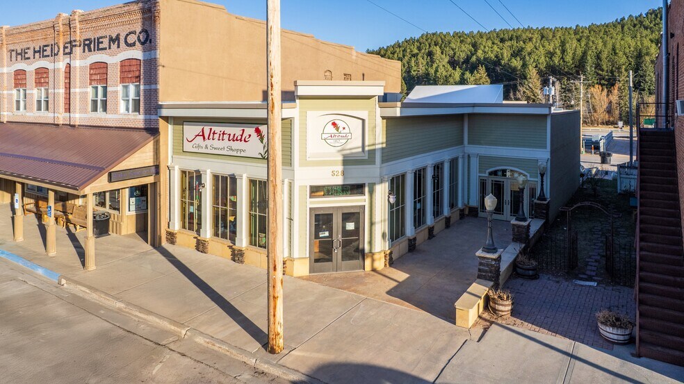 Primary Photo Of 528 Mount Rushmore Rd, Custer Restaurant For Sale