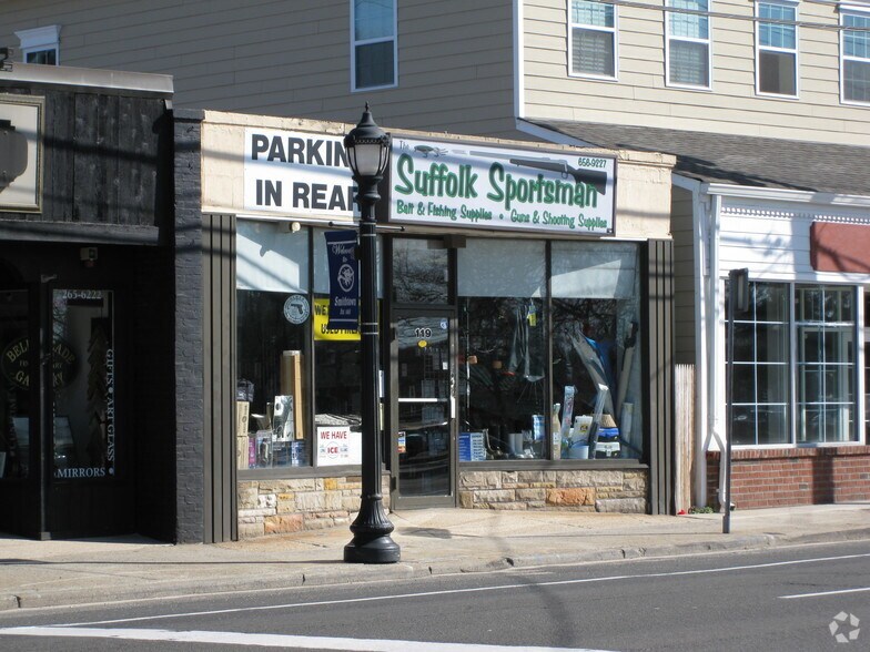 More Photos Of 119 E Main St, Smithtown Storefront For Sale