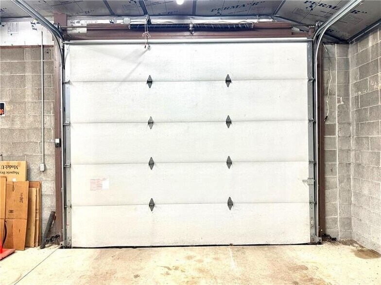 More Photos Of 2411 Adella St, New Castle Flex For Sale