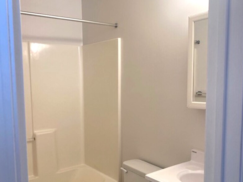 More Photos Of 2931 Maple St, Erie Multifamily For Sale