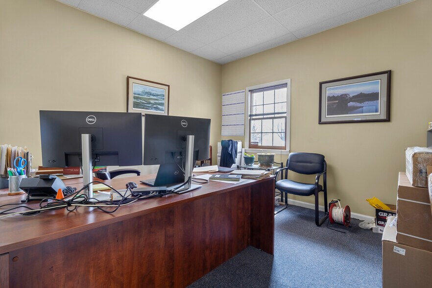 More Photos Of 351 Transfer Dr, Indianapolis Research And Development For Sale