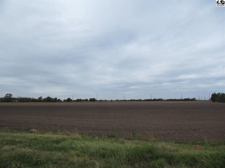 More Photos Of 0 N Santa Fe, Burrton Land For Sale